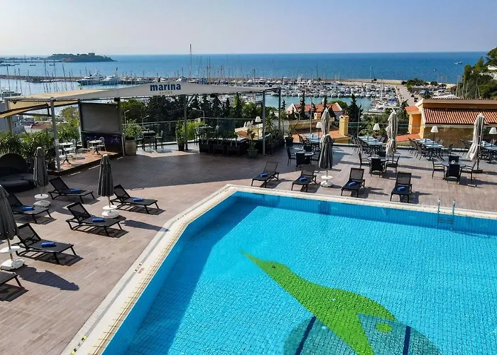 酒店 Marina 库萨达斯