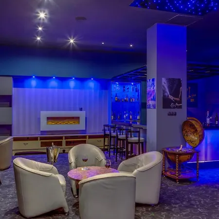 Marina Hotel