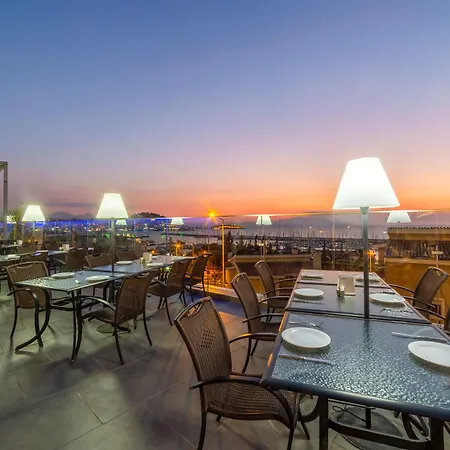 Marina Hotel