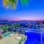 Marina 4*