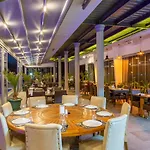 Marina Hotel 4*