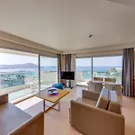 Marina 4*