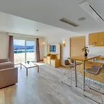 Marina 4*