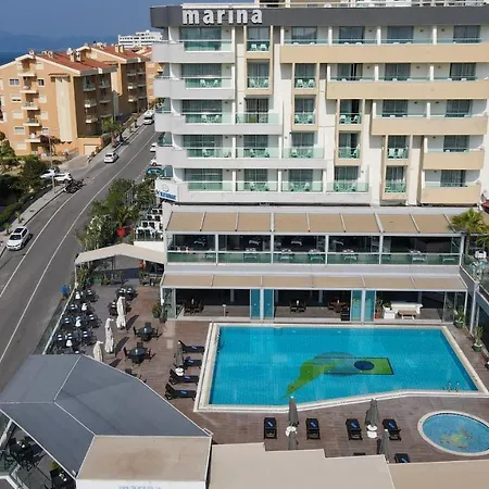 Marina Ξενοδοχείο Κουσάντασι