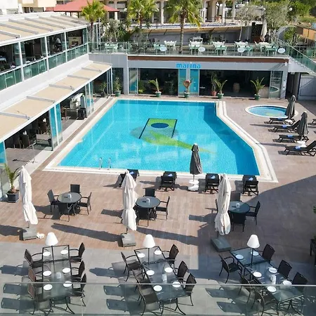 Ξενοδοχείο Marina Κουσάντασι