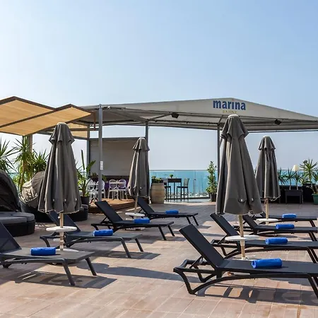 Marina Ξενοδοχείο 4*